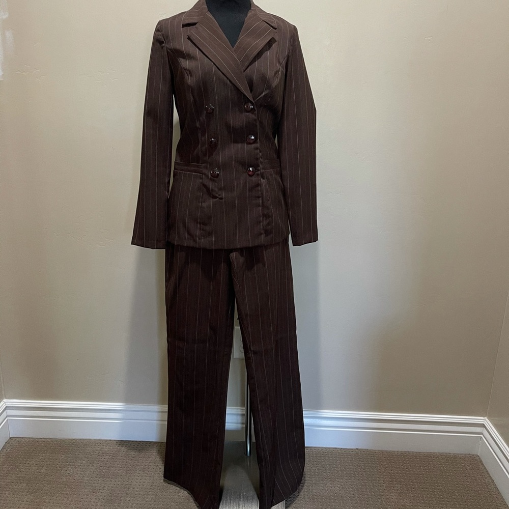 Brown Suit, 2 piece, juniors size 9